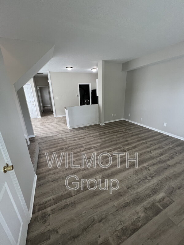 Building Photo - 965 W 30th St