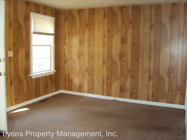 Building Photo - 2 br, 1 bath House - 1803 A IOLA DR