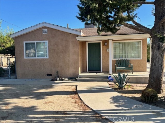 Foto principal - 9239 E Ave T
