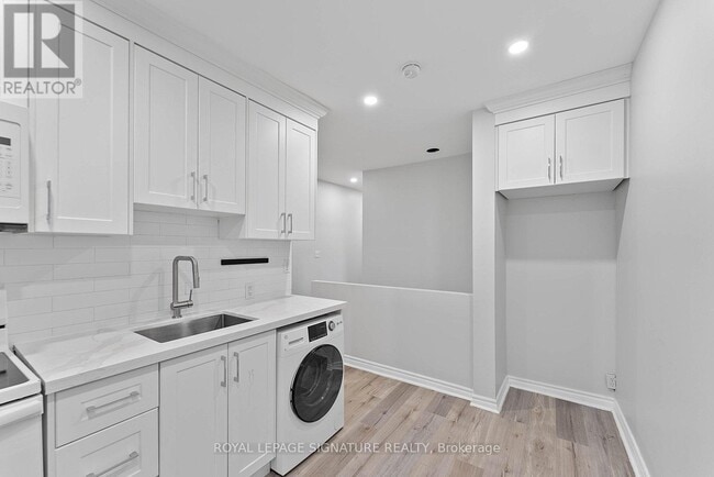 Building Photo - 233 Greenwood Ave