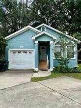 Building Photo - 4417 Siesta Ct