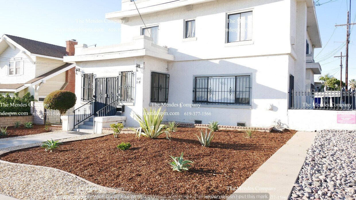 Foto principal - 425 E 1st St