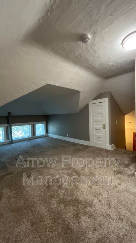 Foto del edificio - 1801 E St