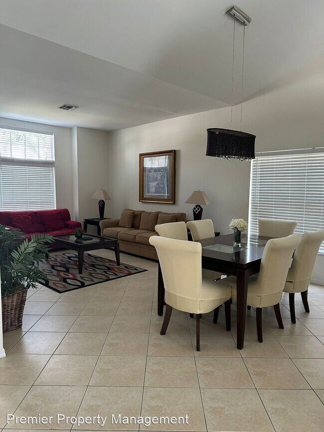 Foto del edificio - 3 br, 2 bath House - 2039 E Crown Pointe B...