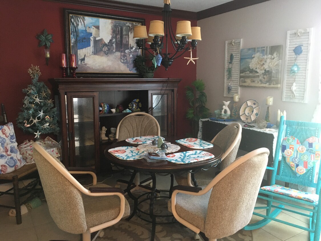 Gorgeous beach condo dining room - 859 Shoreline Cir