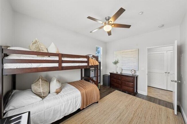 Foto del edificio - 35816 Hazelhurst St
