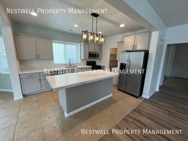 Building Photo - 11397 S Skylux Ave