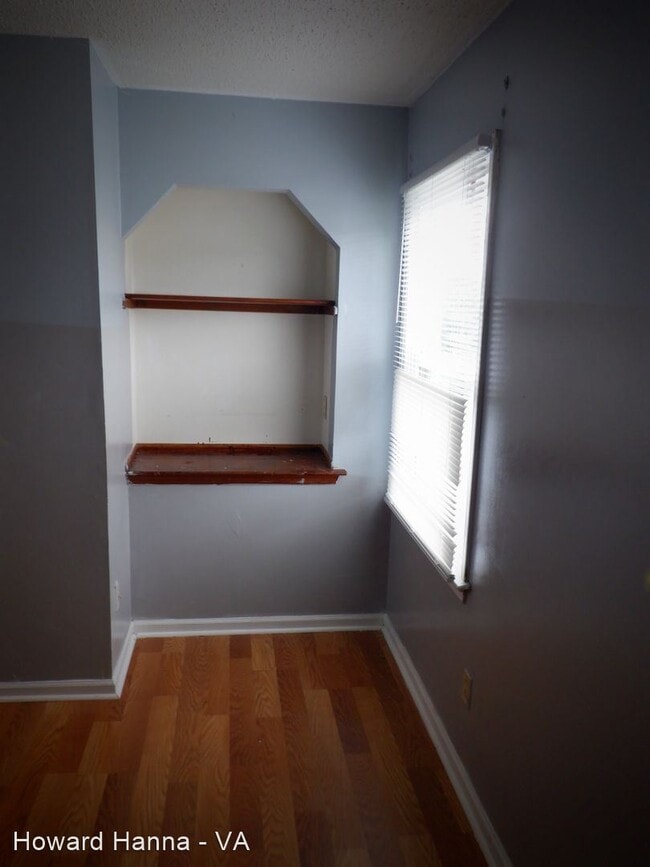Building Photo - 3 br, 2.5 bath House - 3428 Landstown Ct.