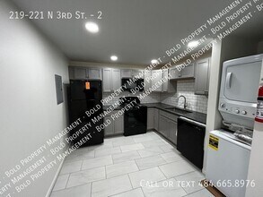 Building Photo - 219-221 N 3rd St