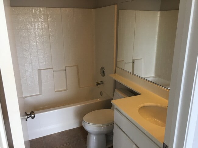 Building Photo - Two Bedroom Condo in Scripps Ranch Availab...