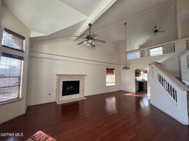 Foto del edificio - 1013 Via De La Paz Dr