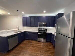 Building Photo - 2356 E 71st St