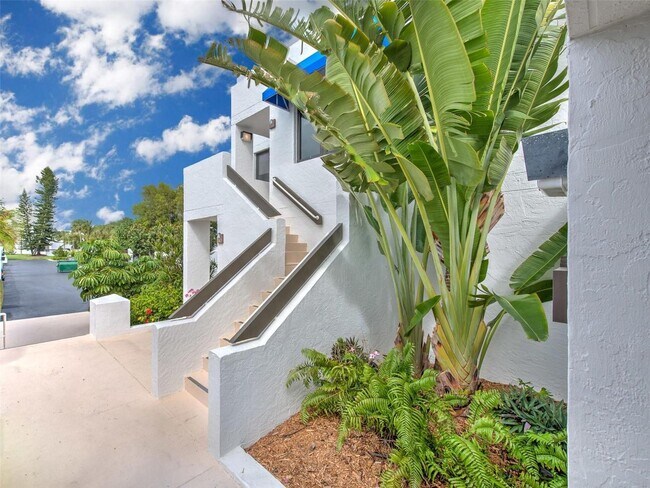 Foto del edificio - Furnished - Short Term!