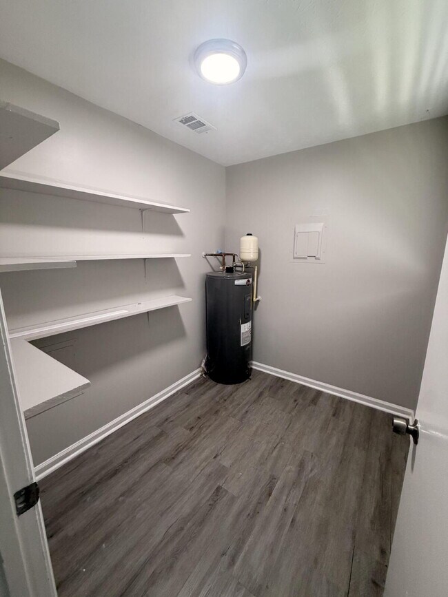 Foto del edificio - 107 Jay Ln