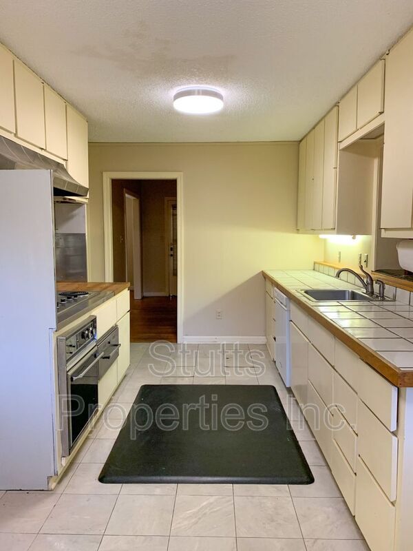 Foto del edificio - 710-710 Prospect St