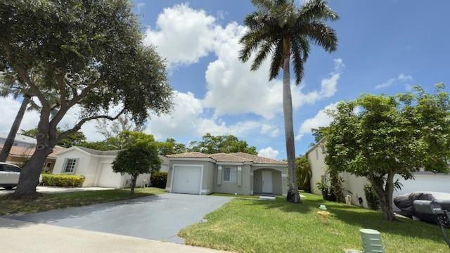 Foto principal - 4629 SW 12th St