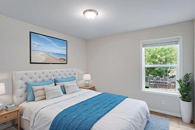 Foto del edificio - Brand New 1BR/1BA Apartment in Lyons!