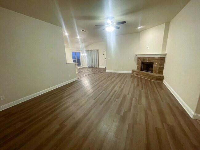 Building Photo - One-Of-A-Kind Beauty Nestled In Milwaukee Ridge!