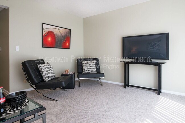 Foto del edificio - 3409 W Michigan Ave