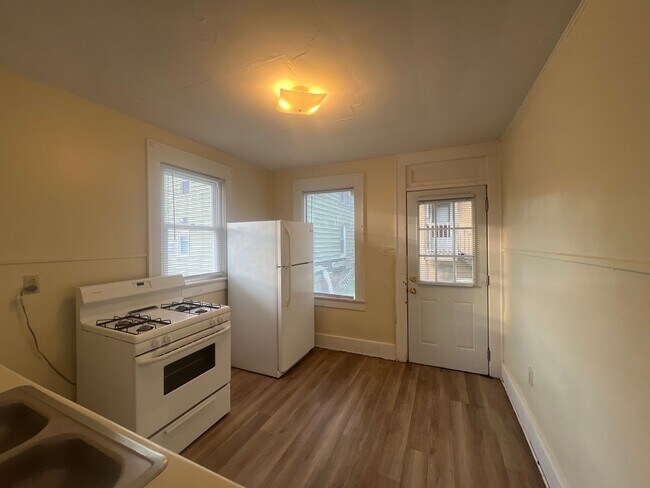 Foto del edificio - 311-313 Fourth Street
