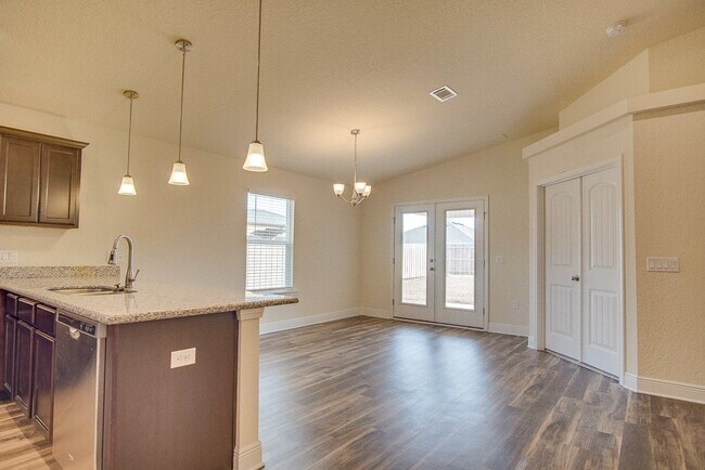 Foto del edificio - Stunning Gulf Breeze New Construction Home...