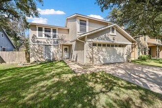 Building Photo - 6808 Luckenbach Ln