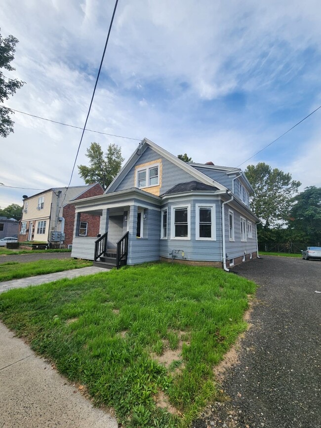 322 Blake St