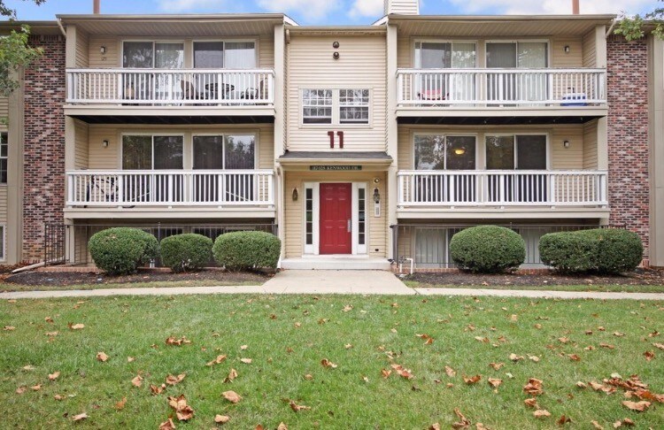Primary Photo - 84 Kenwood Dr