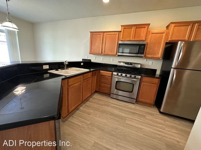 Building Photo - 4 br, 2.5 bath House - 15765 SW Starling Lane
