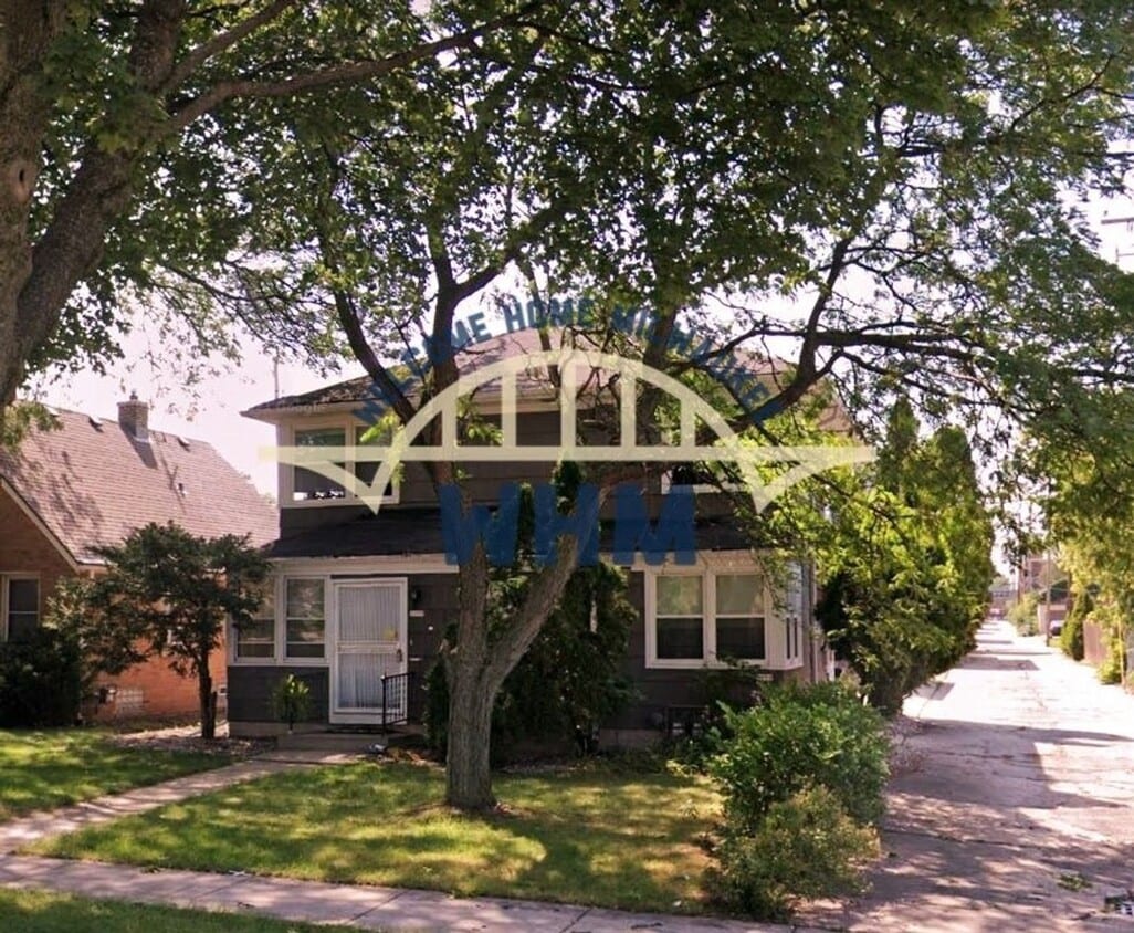 Building Photo - 3059 N 60th St