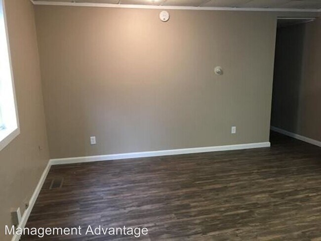 Building Photo - 918-920 N 6th St