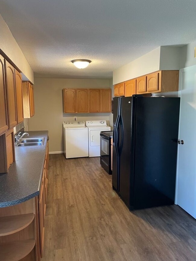 Building Photo - 16 N 4th St