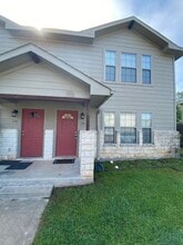 Building Photo - 148 Sendero Dr