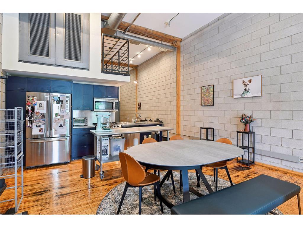 Primary Photo - 801 N Washington Ave