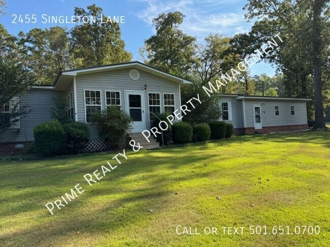 Foto del edificio - 2455 Singleton Ln