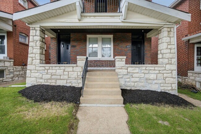 Foto del edificio - 5055 Lindenwood Ave