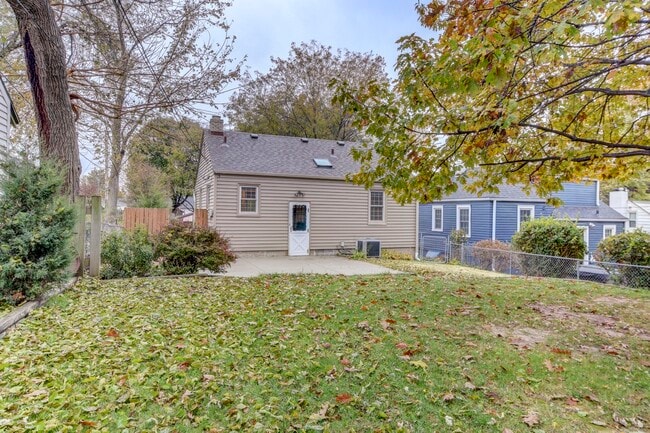 Photo - 5210 Rees St House