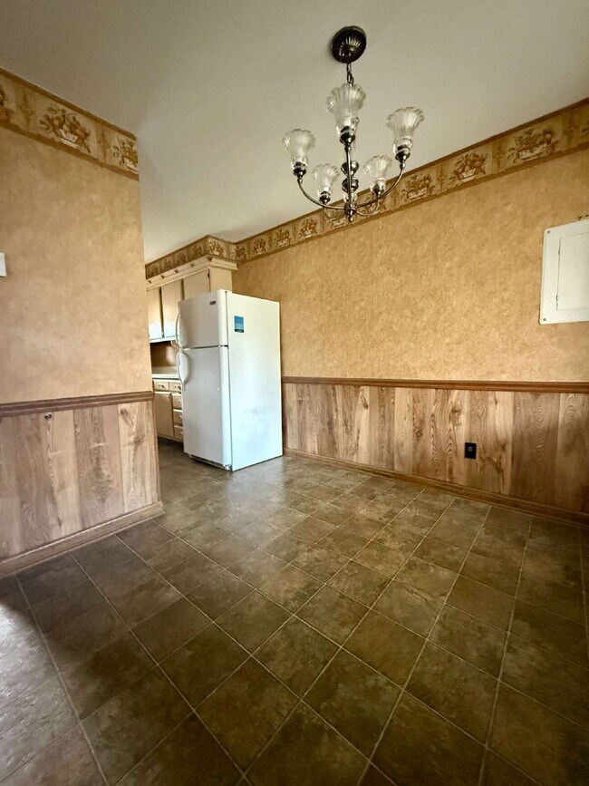 Building Photo - 1BR/1BA Condo in Greenbrier