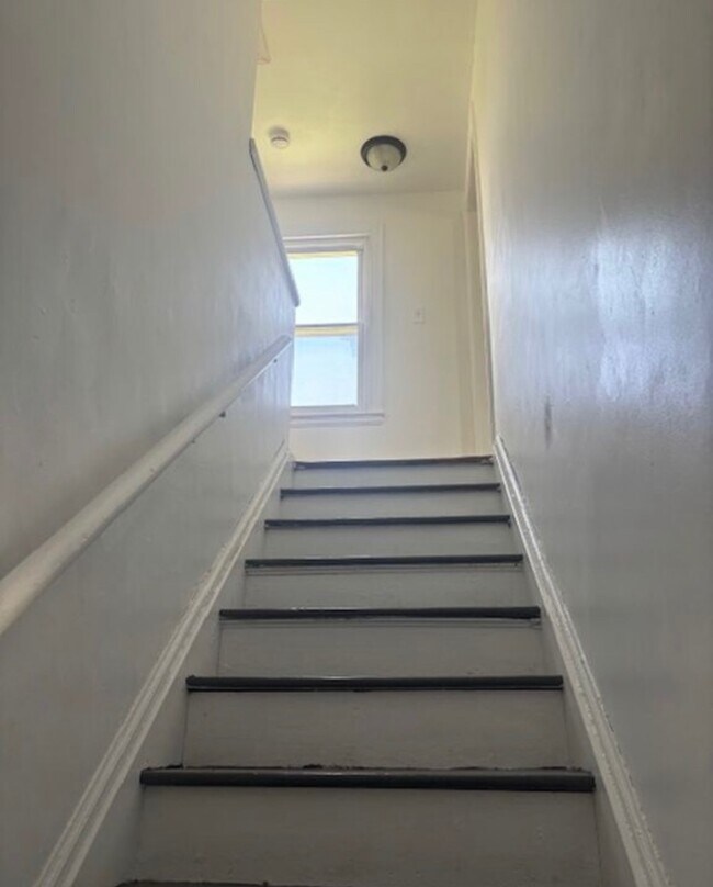 Foto del edificio - 3295 Monterey St