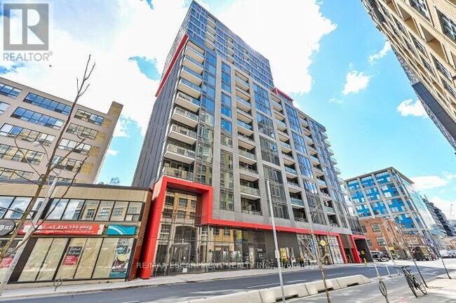 Building Photo - 435 Richmond St W