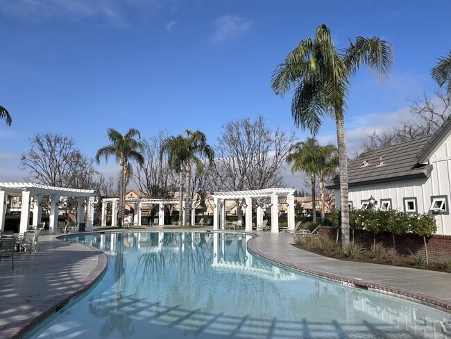 Building Photo - 1901 Delacorte Dr