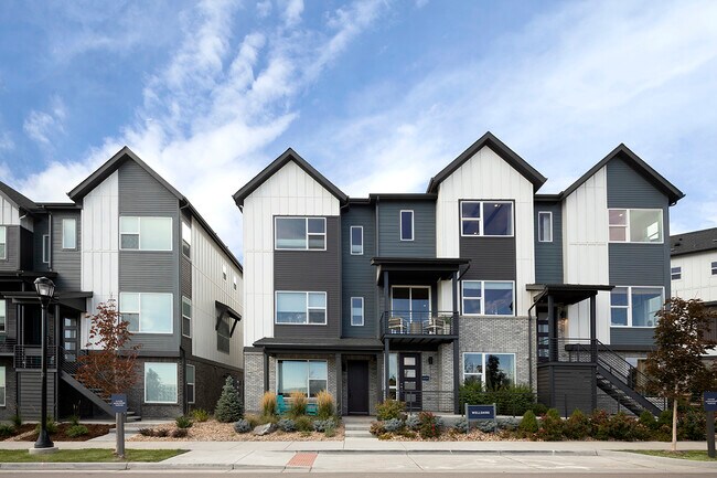 Foto del edificio - 12125 Ridge Rd