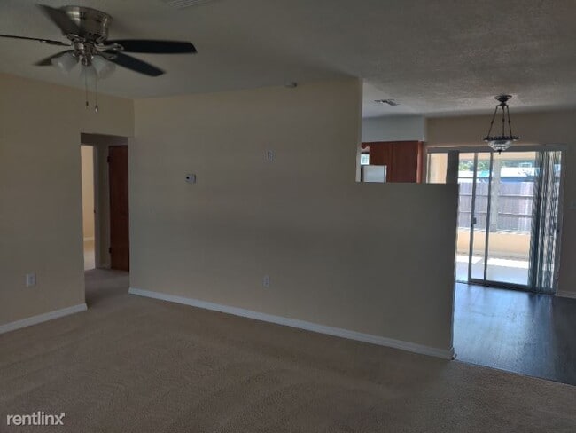 Building Photo - 2 br, 1 bath House - 5215 99th Way N
