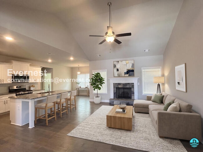 Foto del edificio - 8395 Loch Lomand Ln