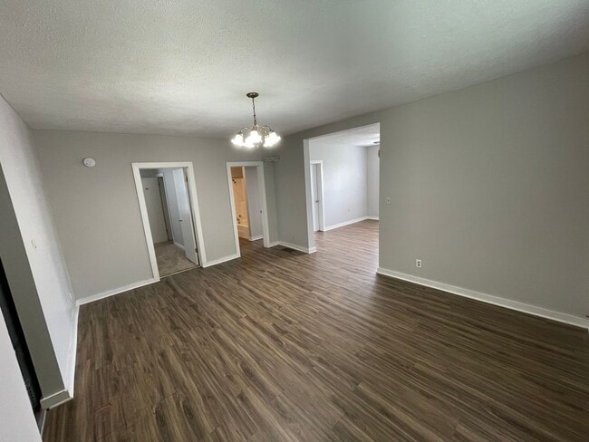 Foto del edificio - Two Bedroom Single Family Home