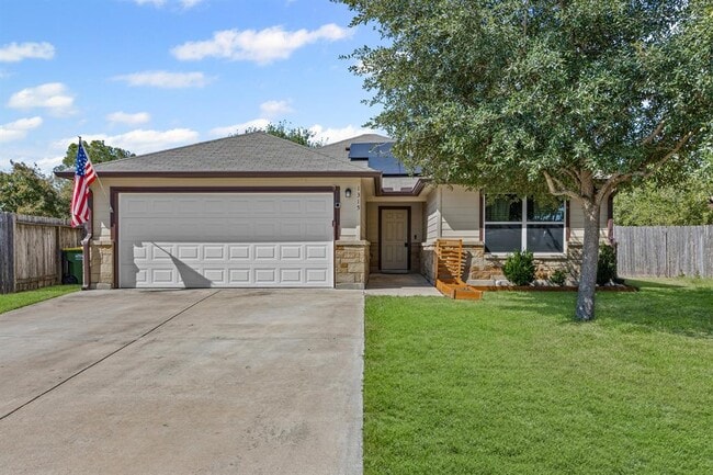 Building Photo - 1315 Lantana Ct