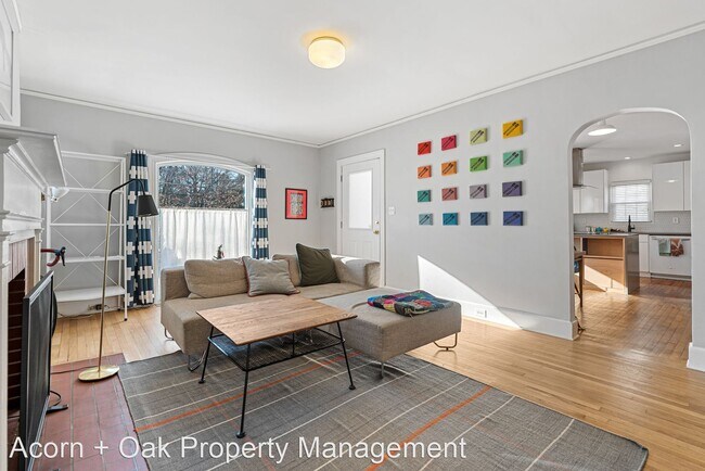 Foto del edificio - 2 br, 1 bath House - 412 W. Markham Ave