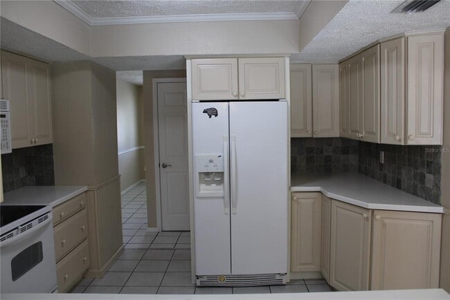 Building Photo - 4215 18th Ave Dr W