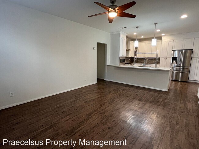 Building Photo - 4 br, 3 bath House - 1620 Moonbeam Lane - ...