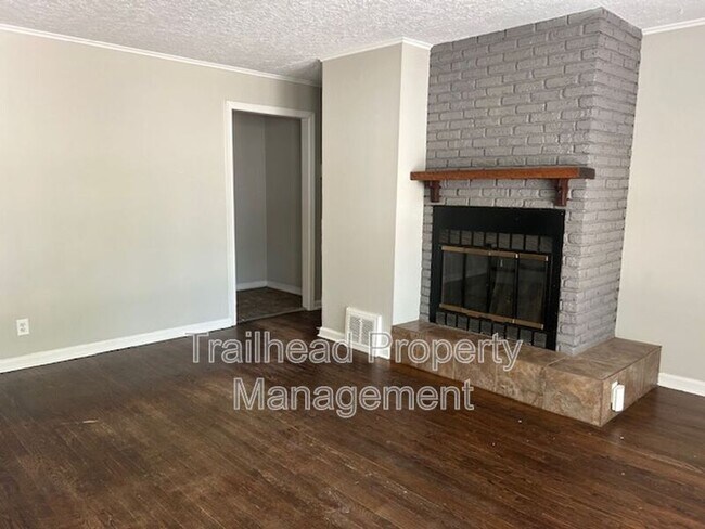 Foto del edificio - 9615 E 66th St